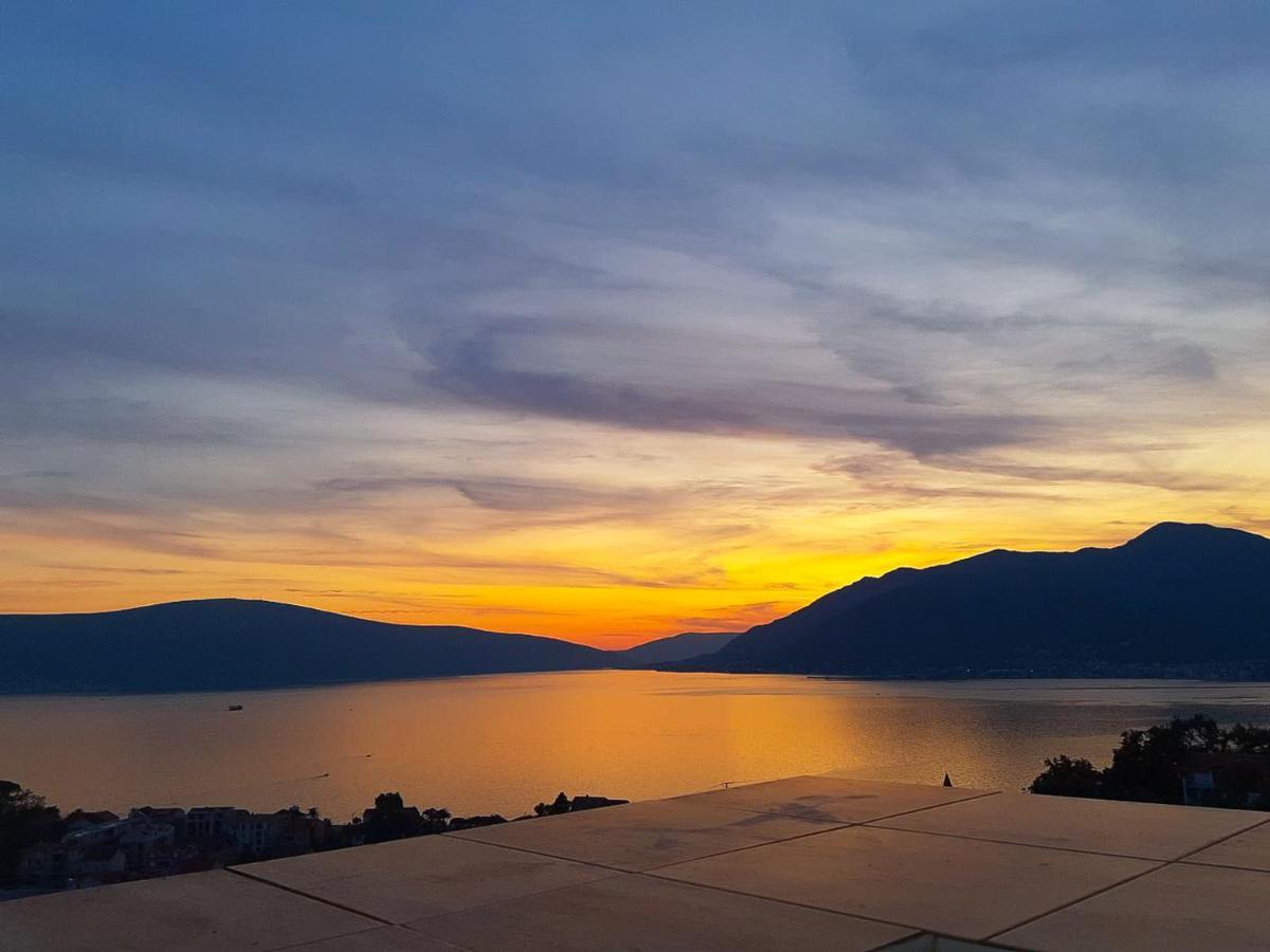 Adriabay Studio Tivat Exterior photo