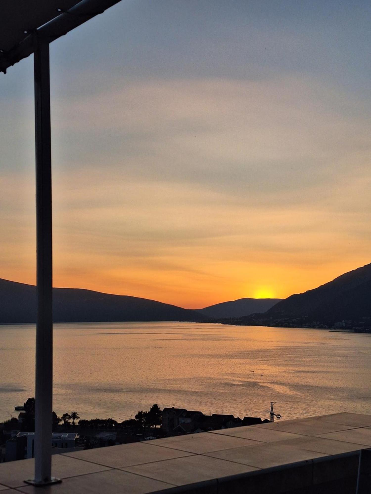 Adriabay Studio Tivat Exterior photo